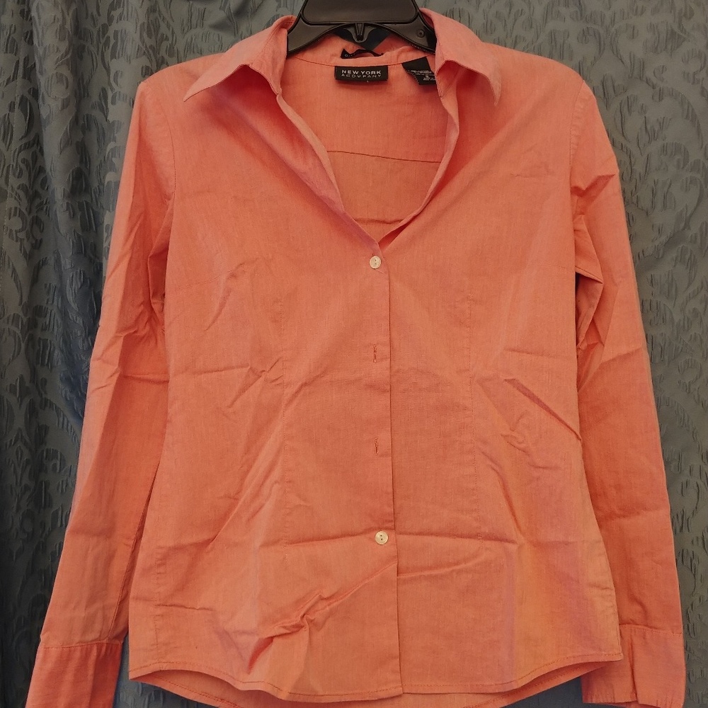 New York & Co City Stretch Button Down